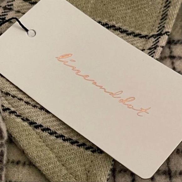 Line & Dot Shacket - Picture 9 of 9